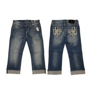 Miss Me Blue Size 26 Fleur-de-Lis Cropped Jeans